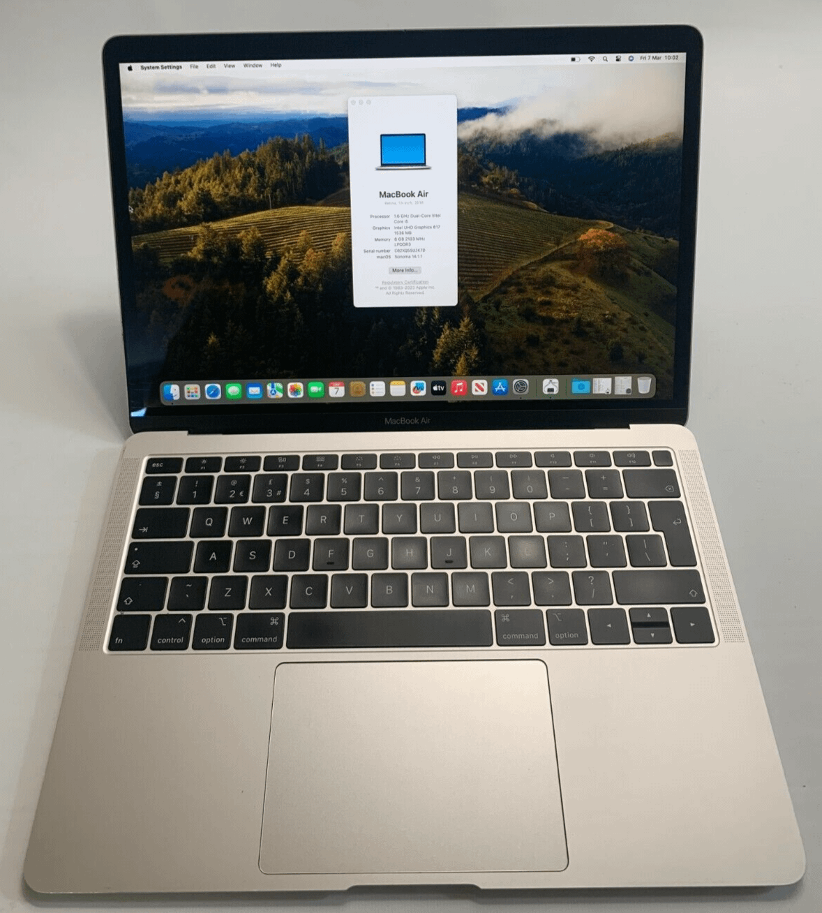 Apple MacBook Air A1932 13″ 2018 i5-8210Y 8GB RAM 256GB Cycle